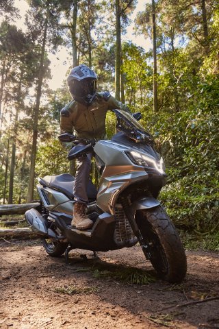 ADX 300 Euro 5+ 3